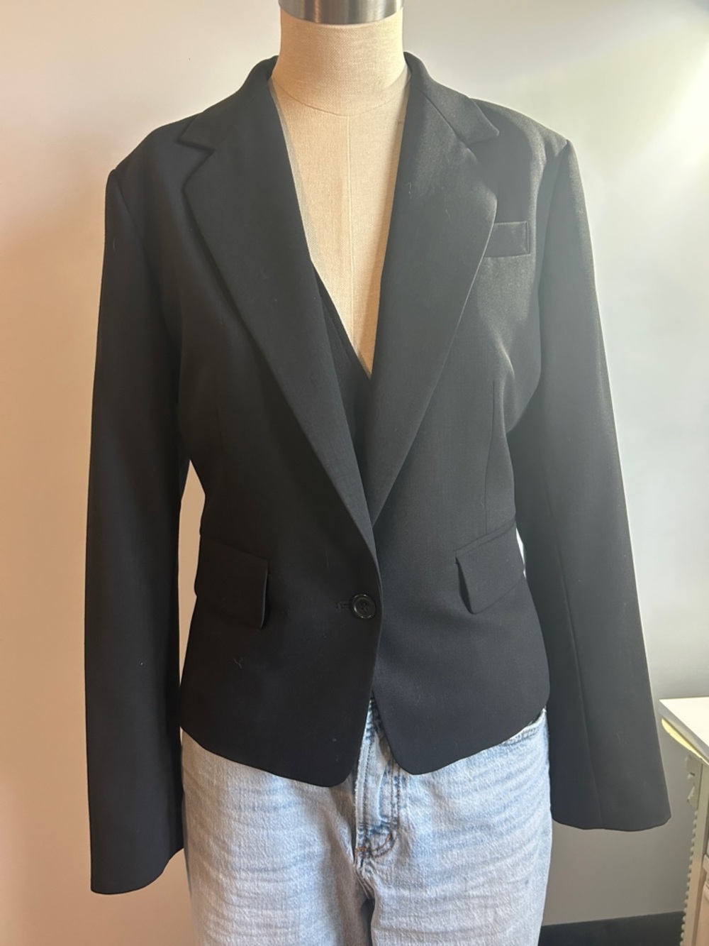 Club Monaco Black Tailored Single-Button Blazer